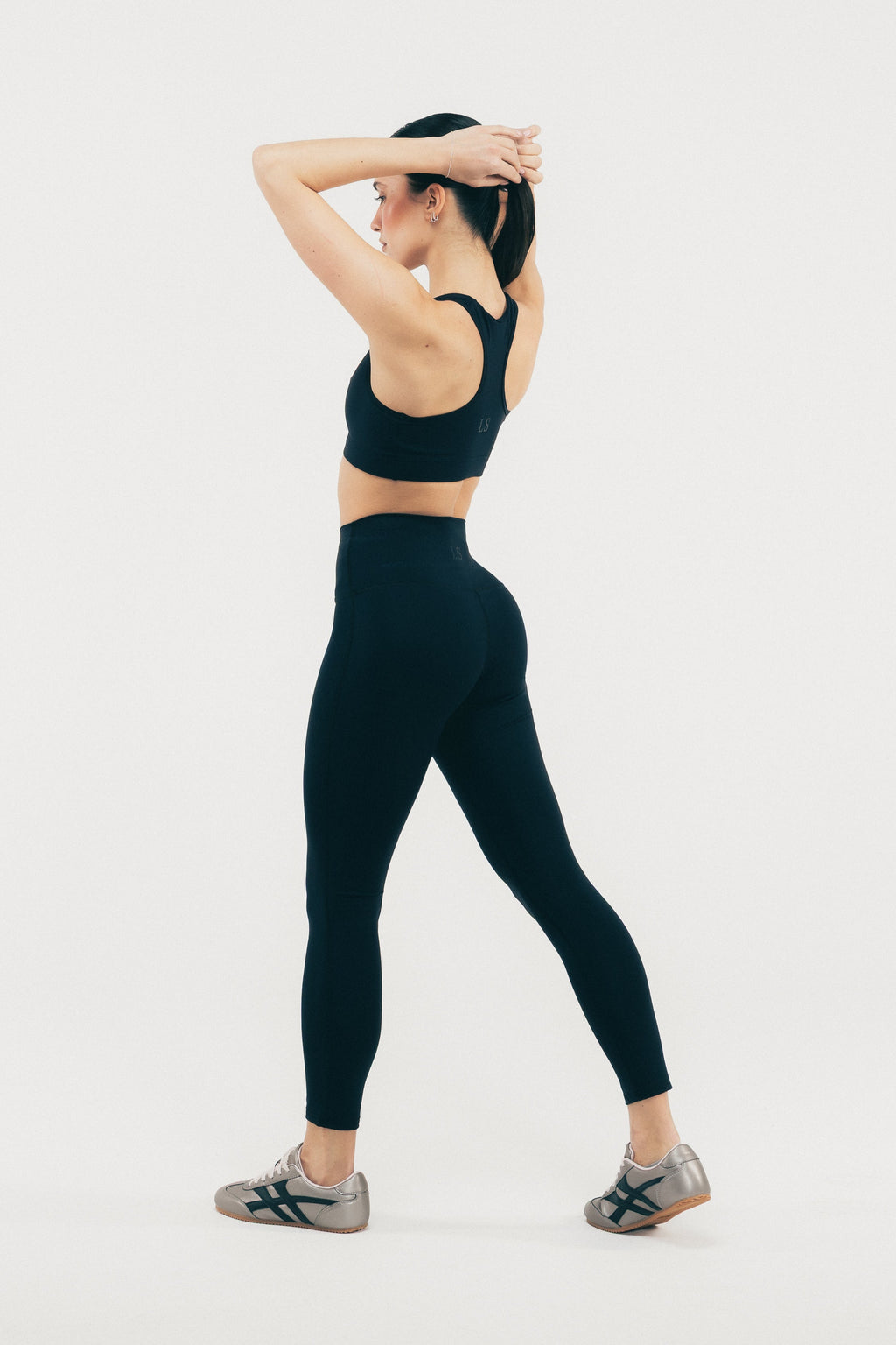 STANIK SPORTOWY EVA, LUMEA™️– CZARNY